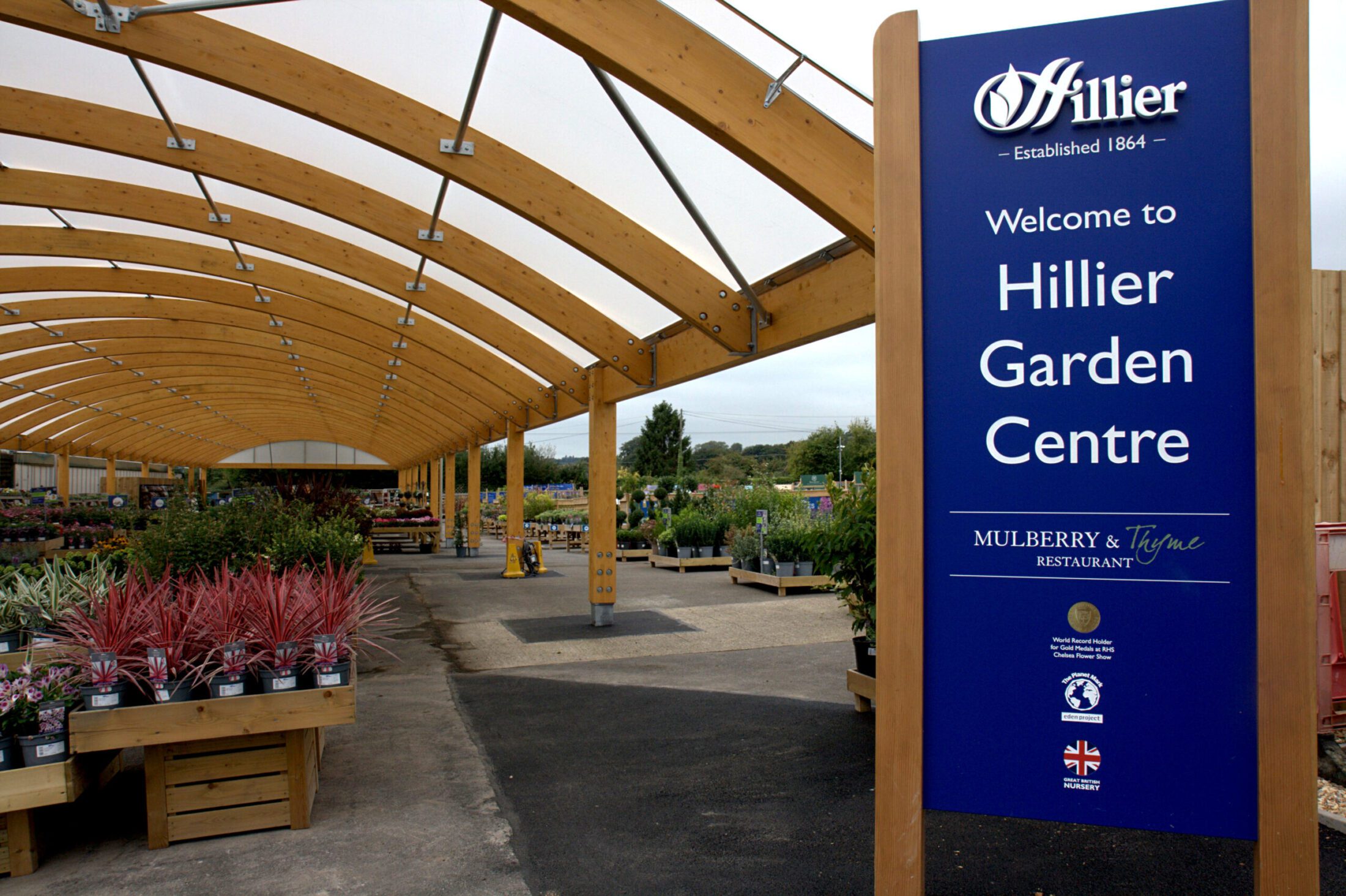 Hilliergardencentremarlowentrance Hillier