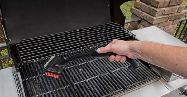The best way to clean your barbecue