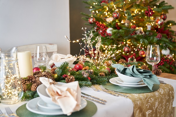 Christmas With Hillier