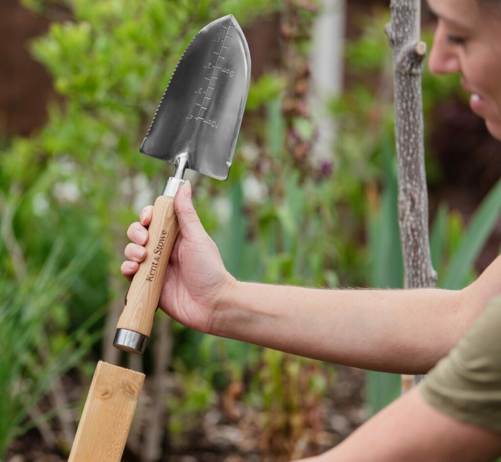 Kent & Stowe Stainless Steel Capability Trowel 5024160000033