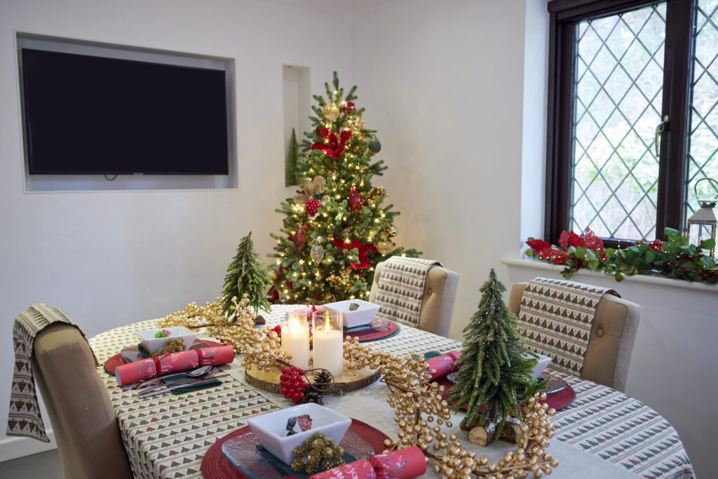 How to set a beautiful table for Christmas Hillier Garden Centres