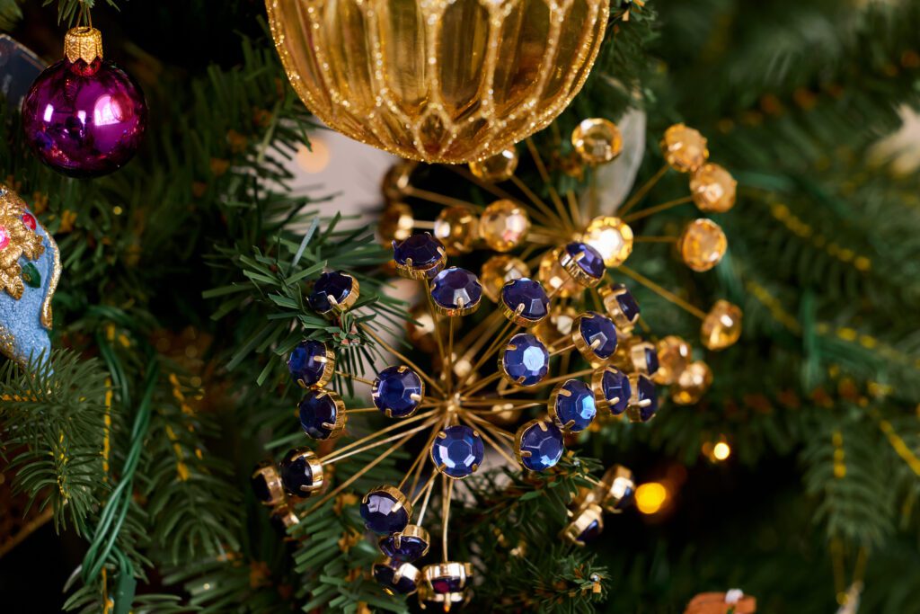 Blue jewelled decoration